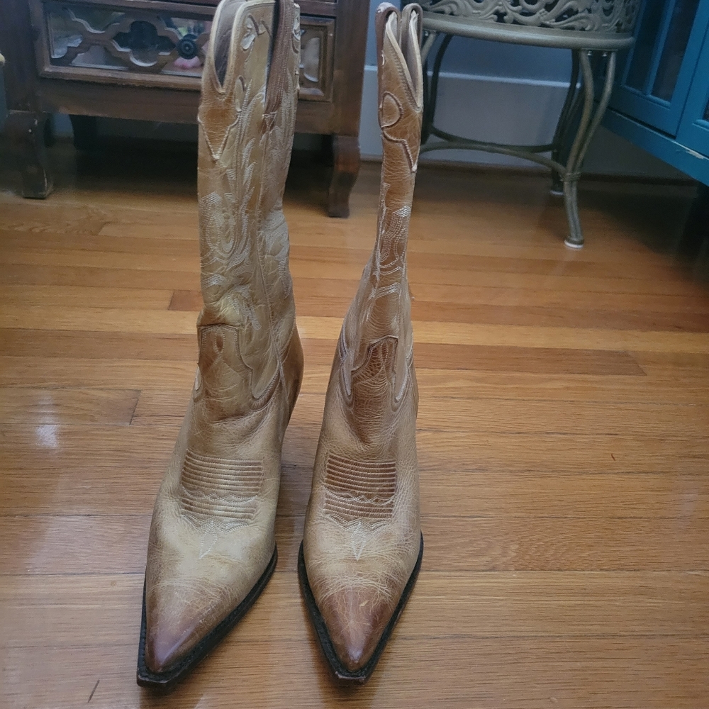 Charlie Horse Lucchesse boots size 8.5
